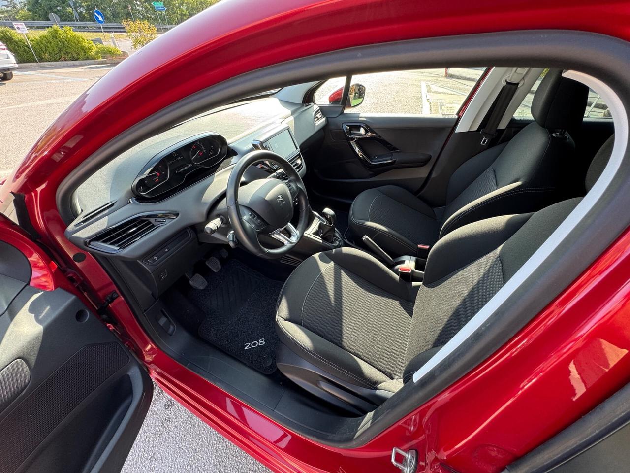 Peugeot 208 BlueHDi 100 5 porte GT Line