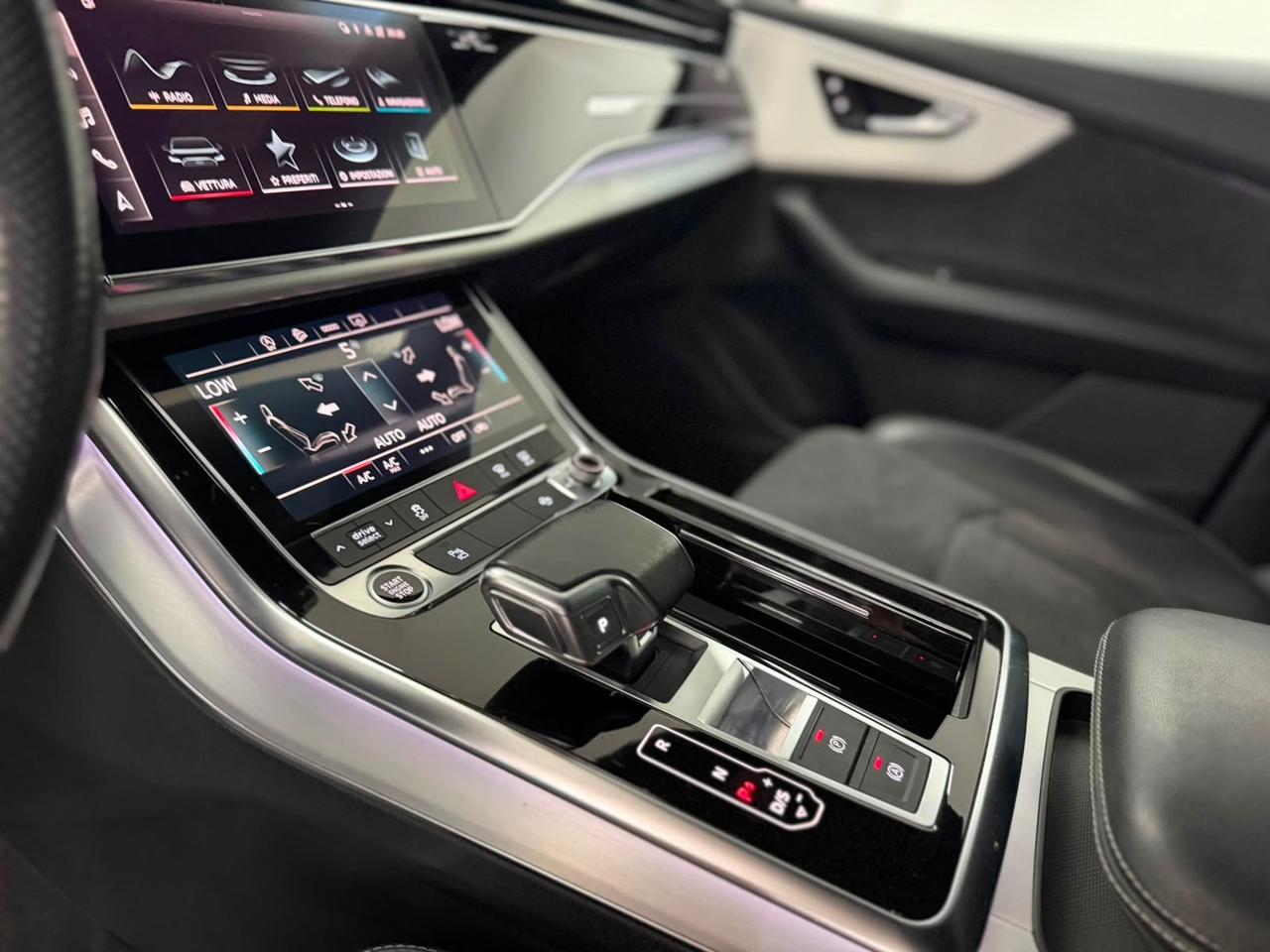 Audi Q8 50 TDI 286 CV quattro Sline