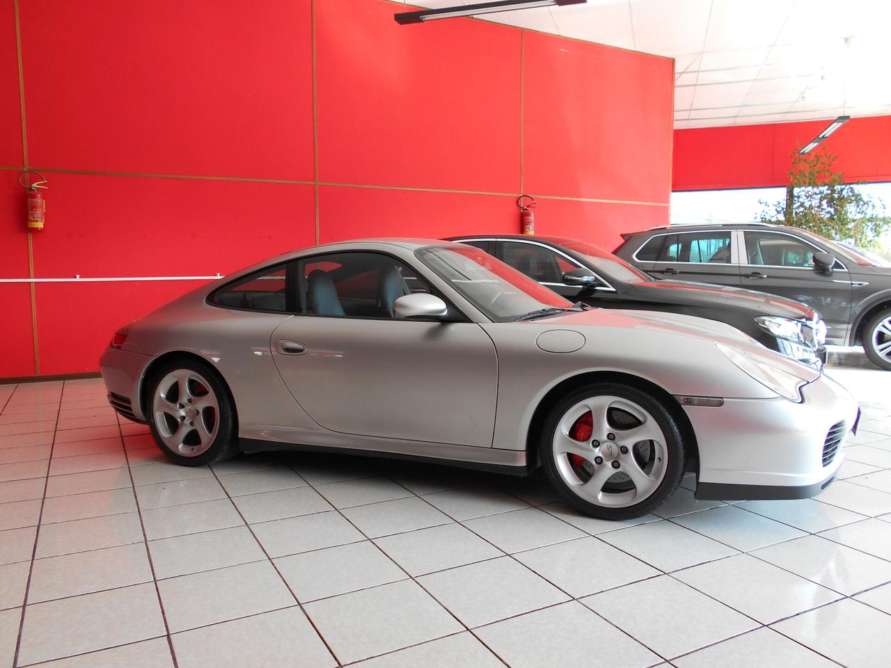 Porsche 911 Carrera 4S cat Coupé