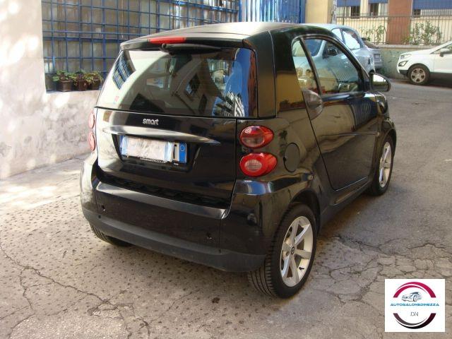 SMART - Fortwo - 1000 52 kW coupé pulse