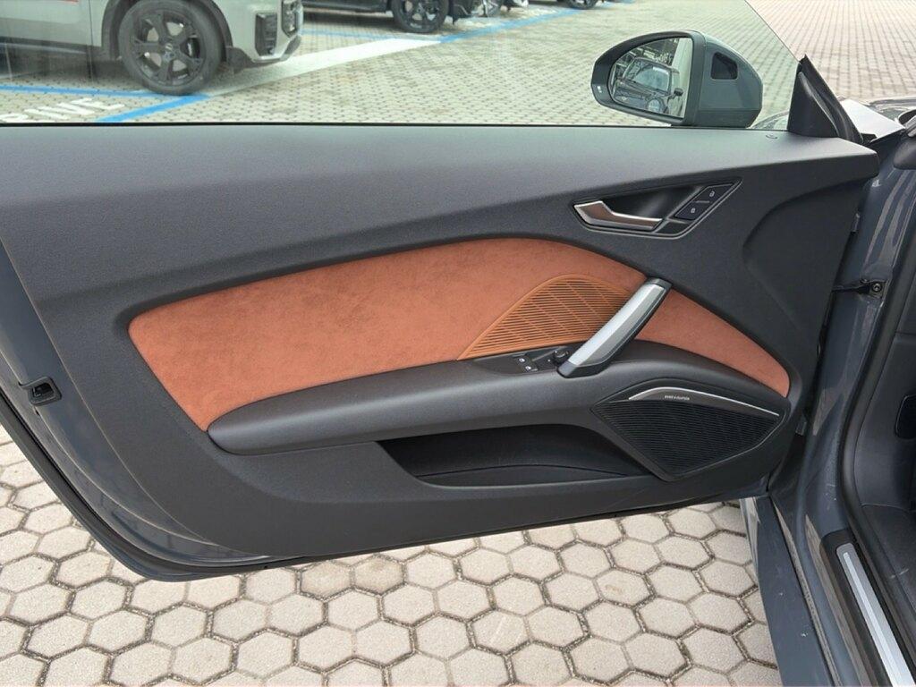 Audi TT 2.0 TFSI Quatro S tronic