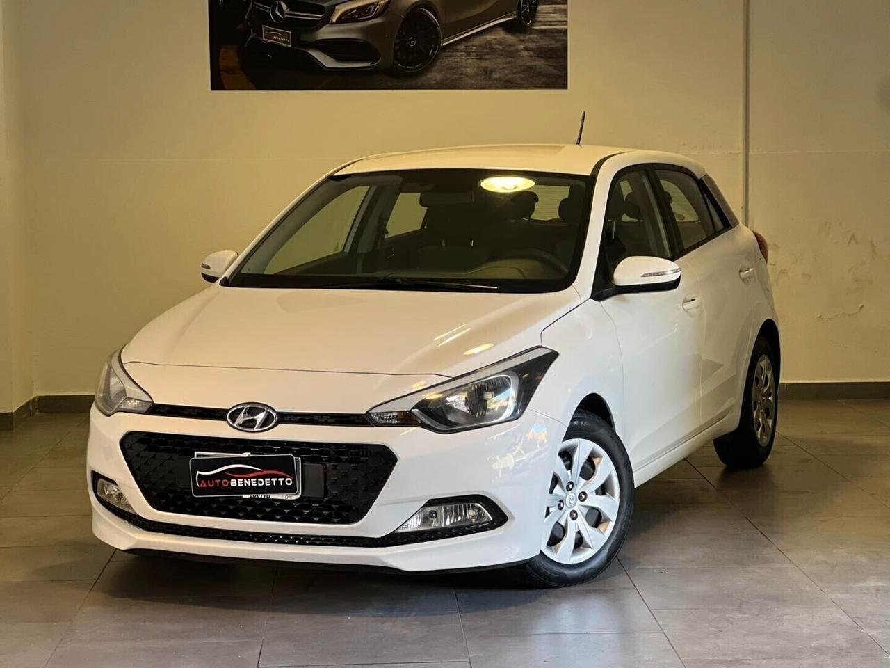 HYUNDAI I20 1.1 CRDI COMFORT 75CV 11-2015