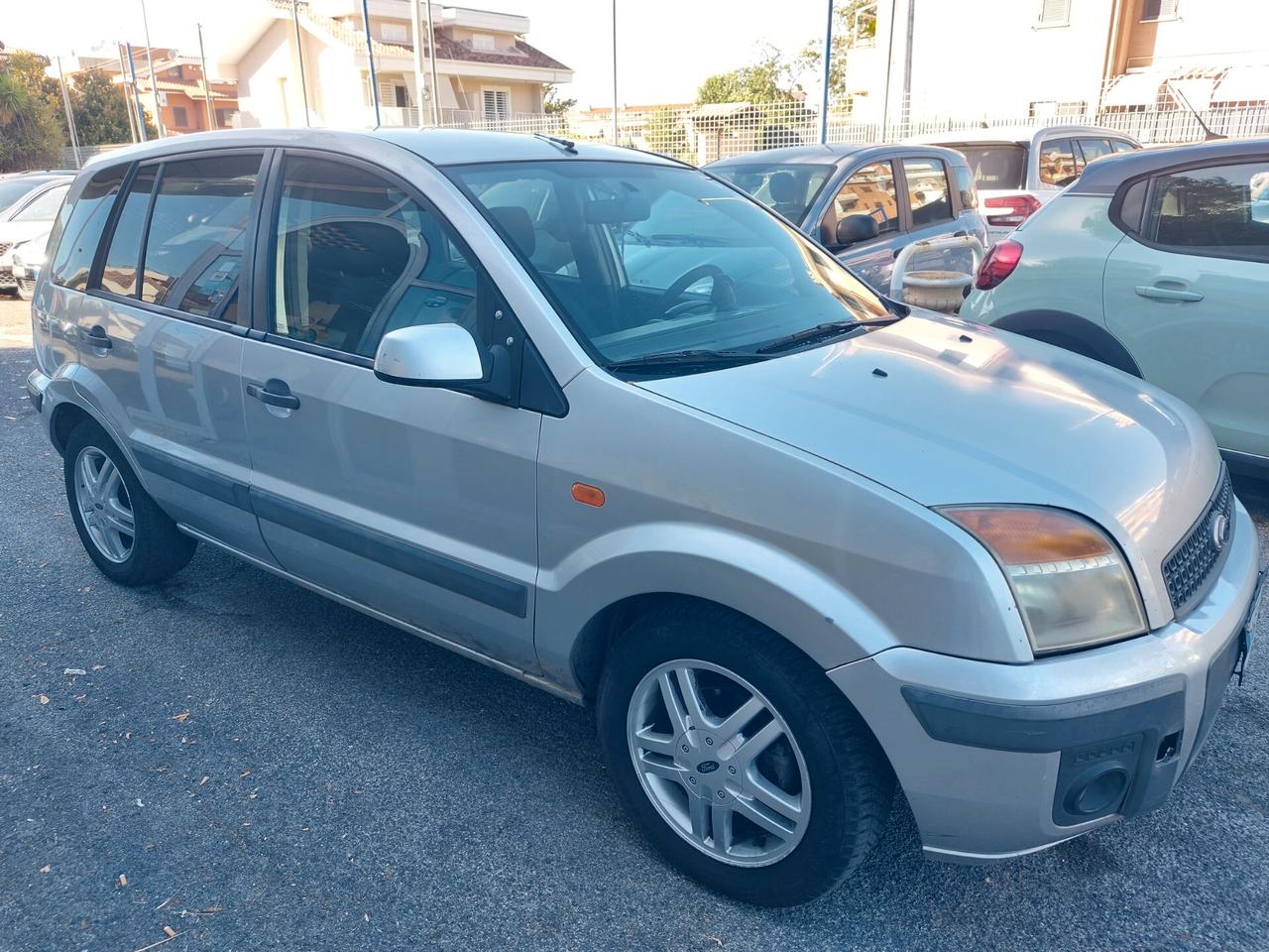Ford Fusion 1.4 TDCi 5p. Collection