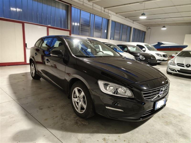 Volvo V60 D3 Geartronic Kinetic !!! KM 105.800 !!!