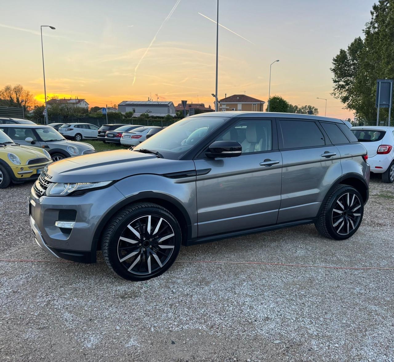 Land Rover Range Evoque 2.2 TD4 5p. Dynamic