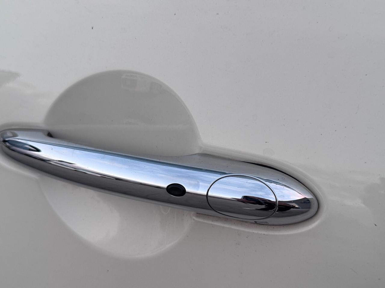 Mini Cooper D 1.5 5 porte - TAGLIANDI CERT. - GARANZIA FINO A 5 ANNI