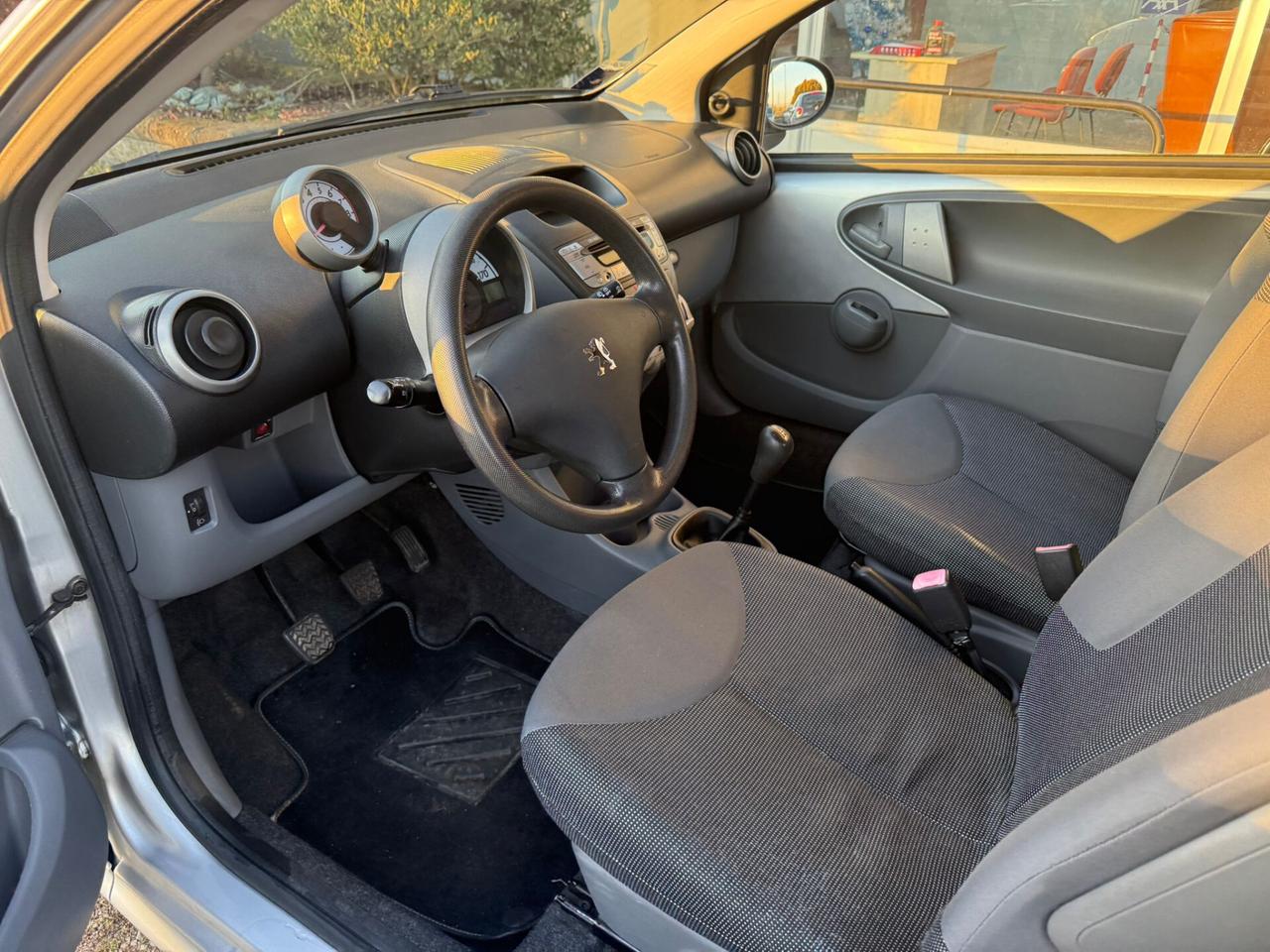 Peugeot 107 1.0 68CV Adatta Neopatentati