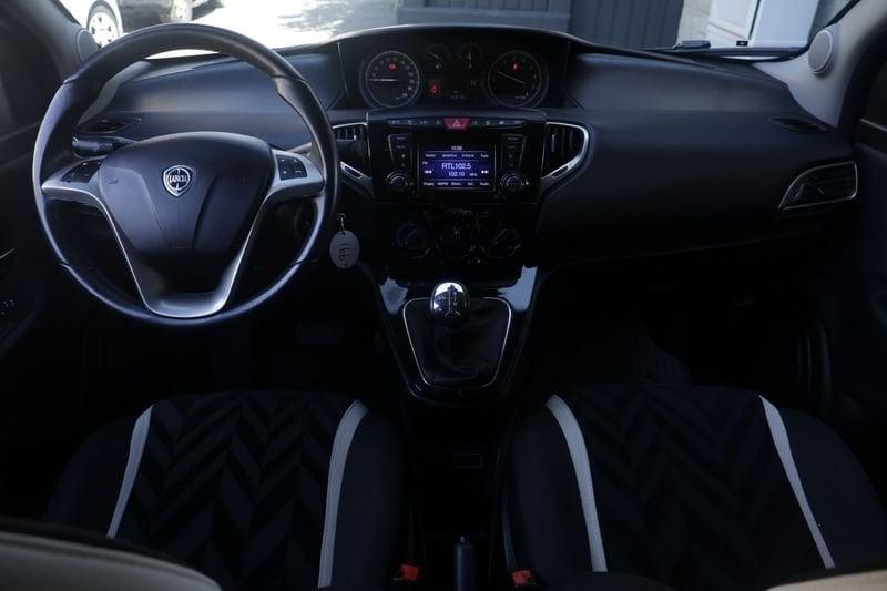 Lancia Ypsilon Lancia Ypsilon 0.9 TwinAir 85 CV AUTOMATICA 5 porte S&S DFN Platinum Unicoproprietario