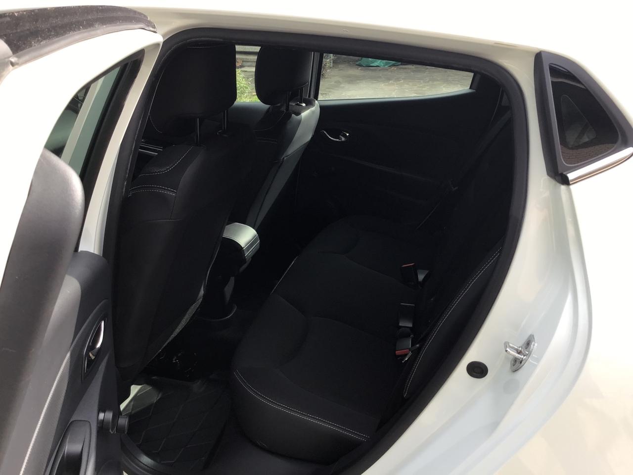 Renault Clio 1.2 75CV 5 porte Costume National