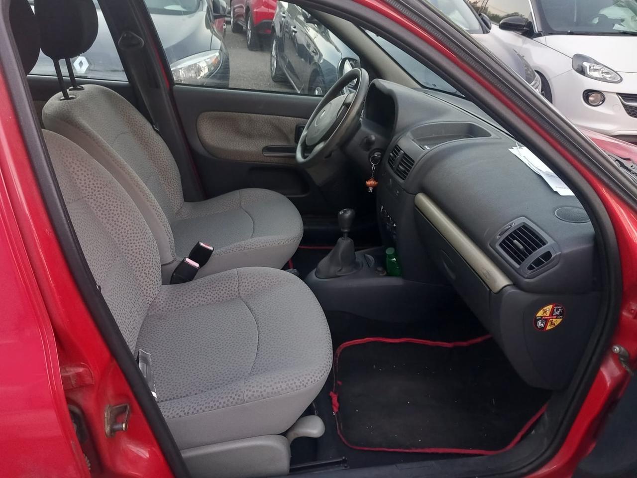 Renault Clio 1.2 16V 5 porte Confort