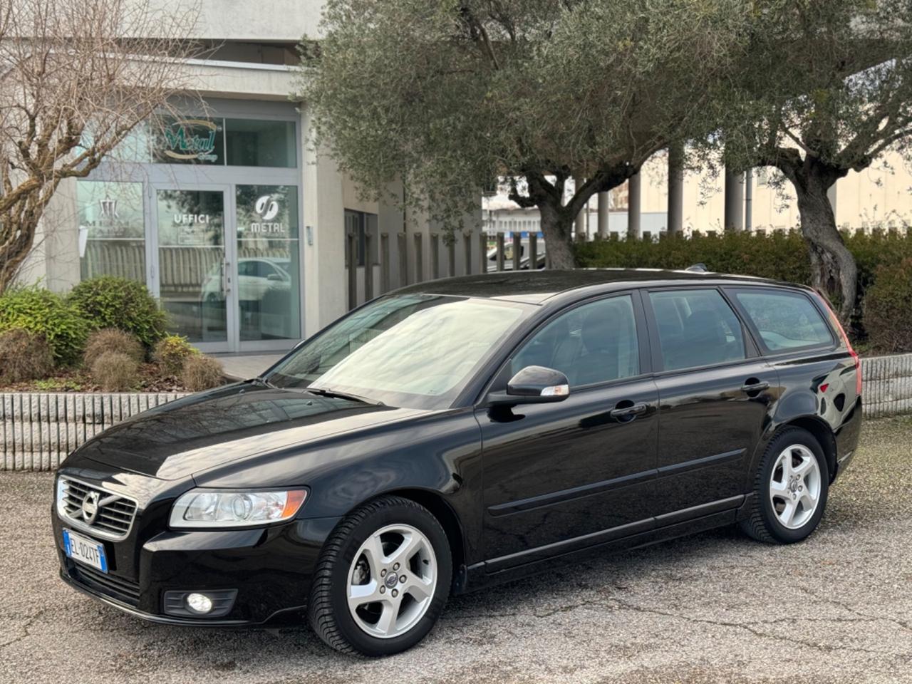 Volvo V50 1.6D 115cv Neopatentati