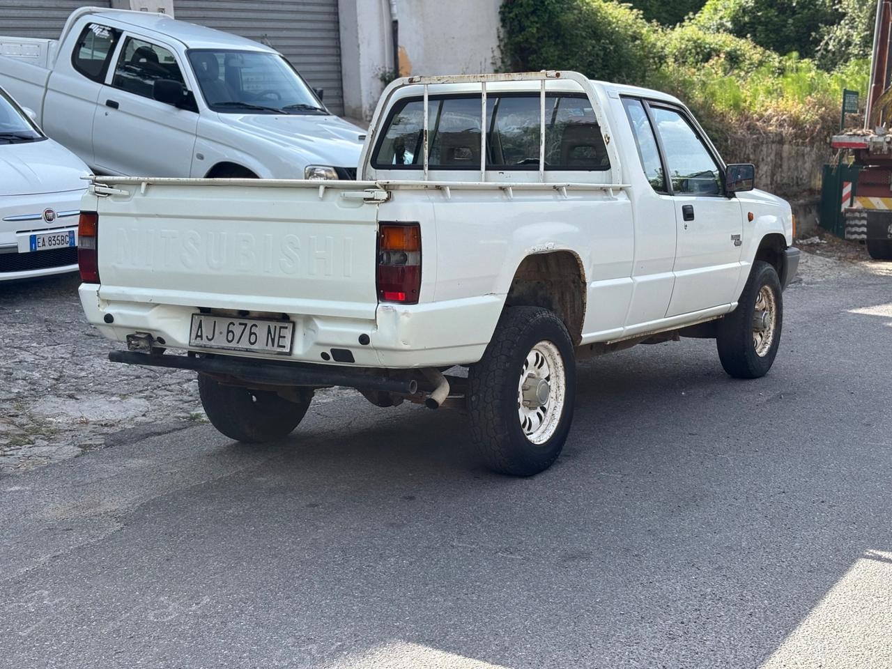 Mitsubishi L200 2.5 TD 4WD Club Cab Pick-up