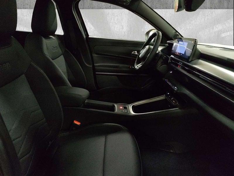 Jeep Avenger 1.2 turbo e-hybrid mhev Altitude fwd 110cv edct6