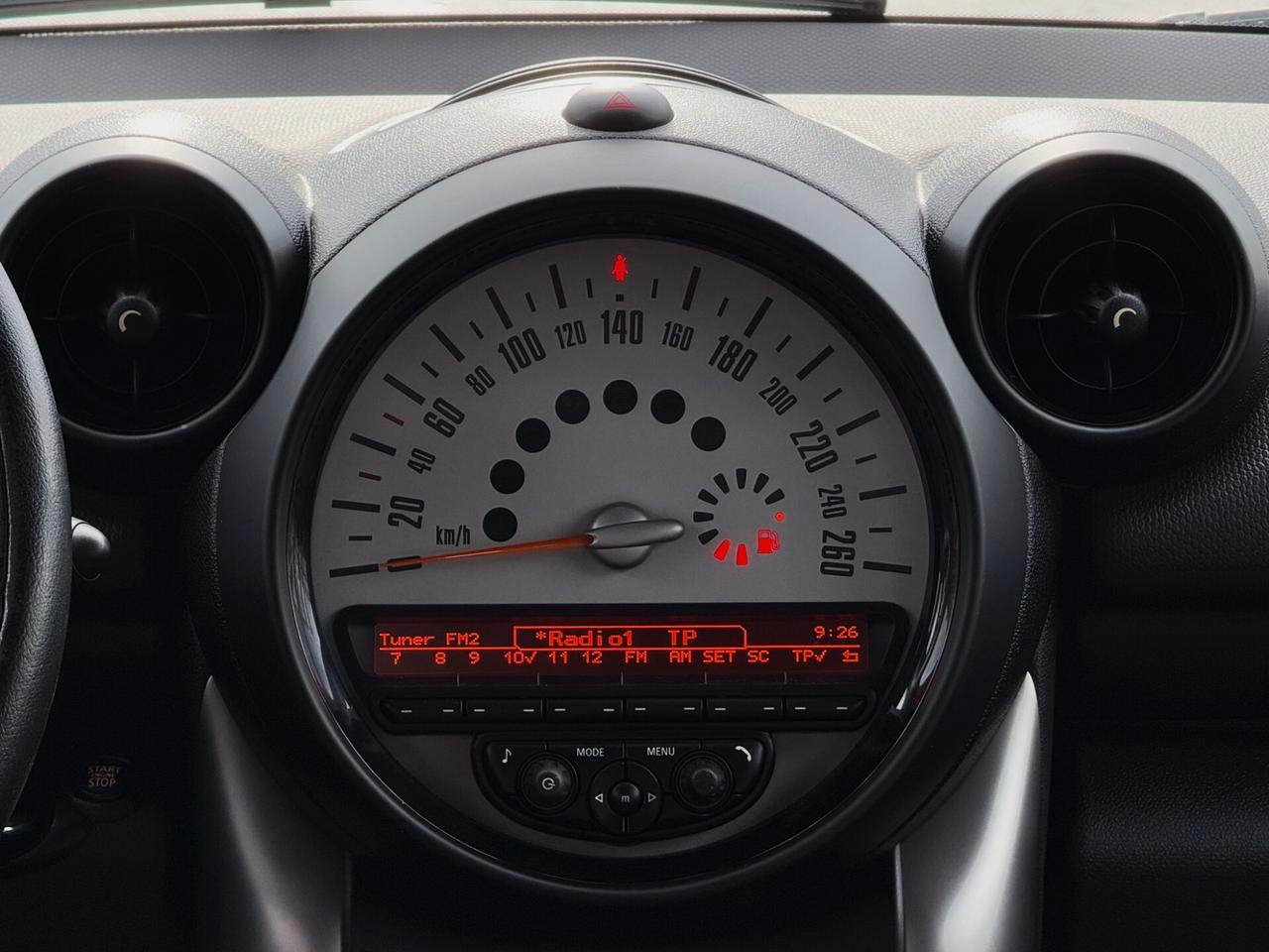 MINI Cooper D Countryman 2.0D Automatic 111CV XENON