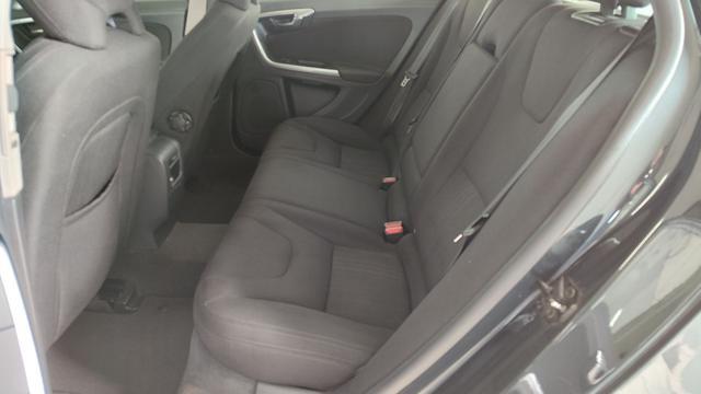 VOLVO V60 D2 1.6 Momentum