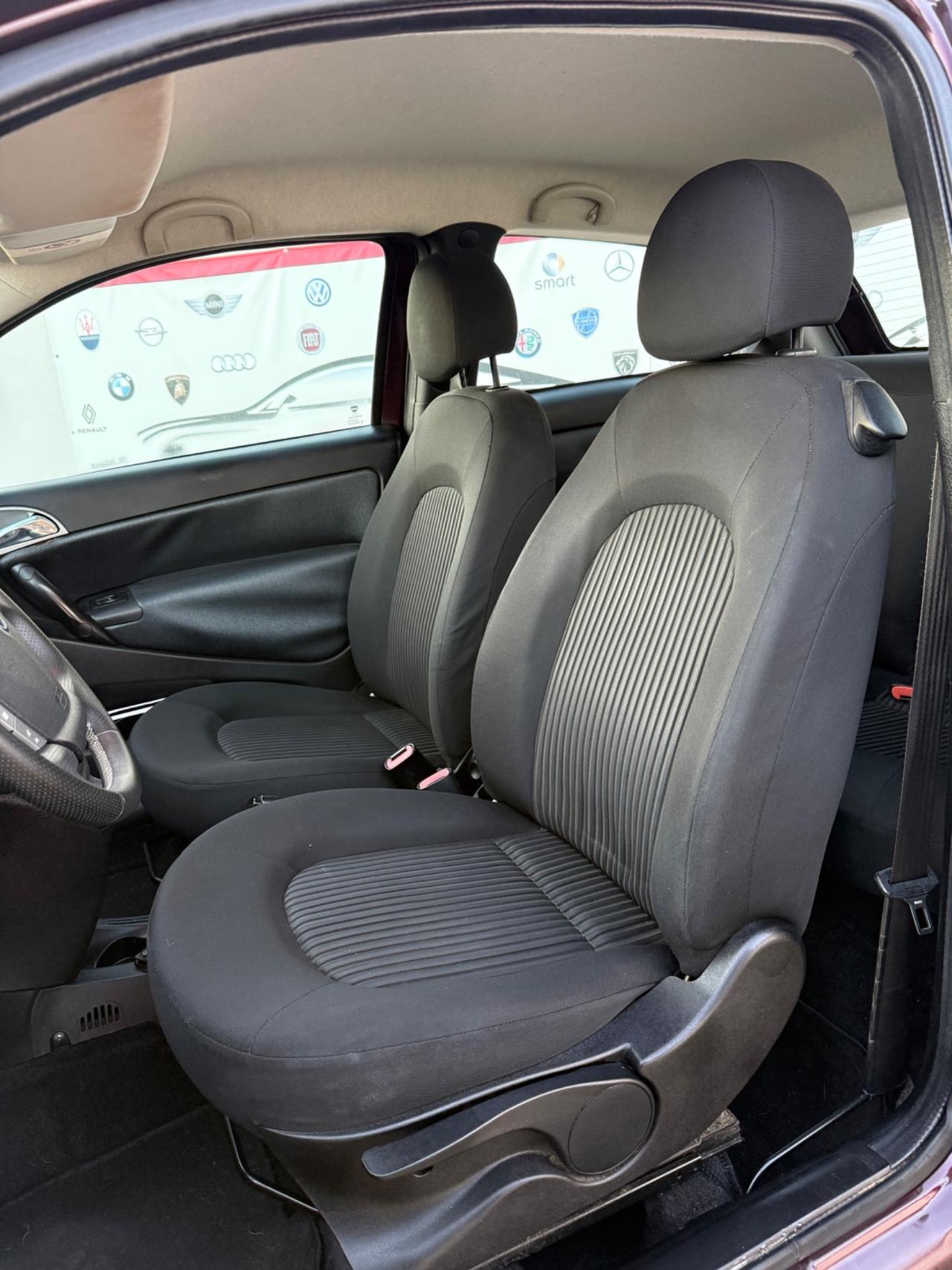 Lancia Ypsilon 1.3 MJT 75 CV Elle