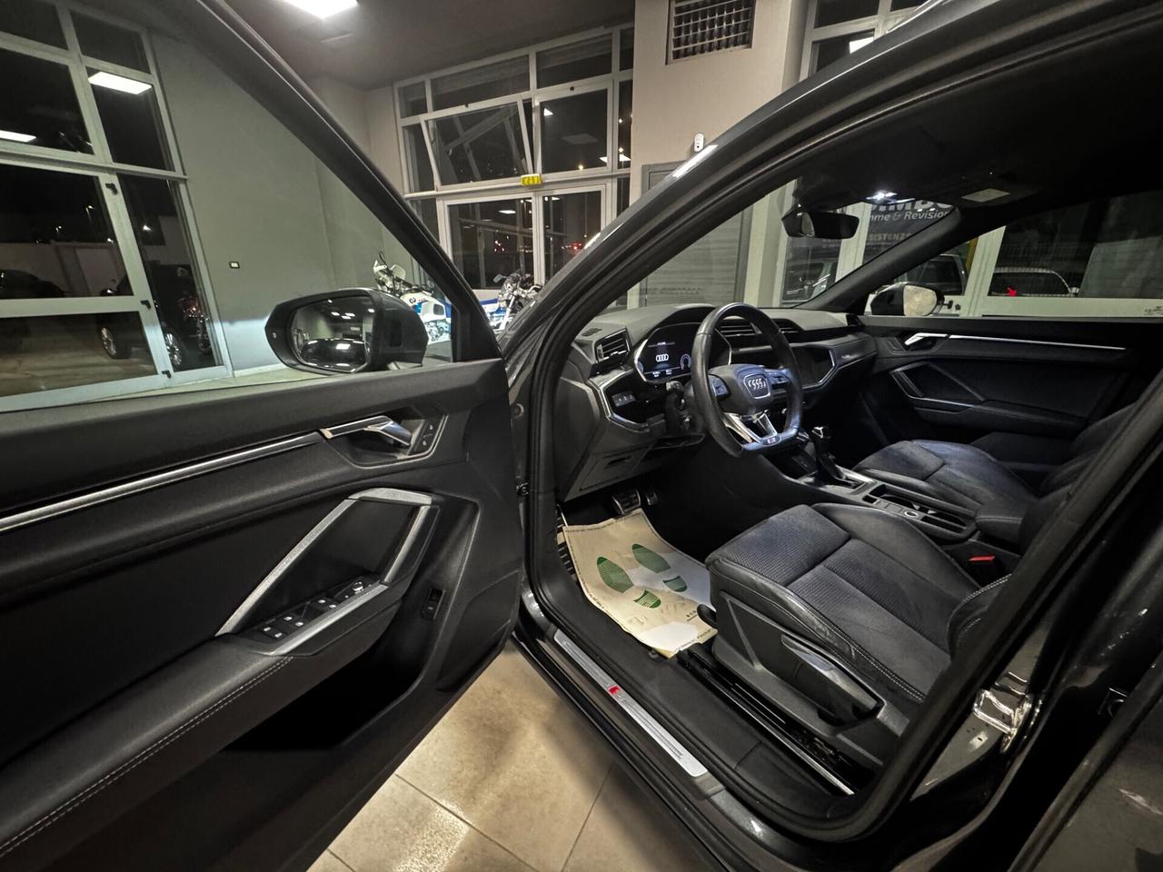 AUDI Q3 2.0 TDI QUATTRO S-TRONIC SLINE