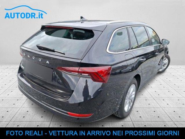 SKODA Octavia Wagon 1.5 G-TEC DSG Executive Navi, solo 9000km!