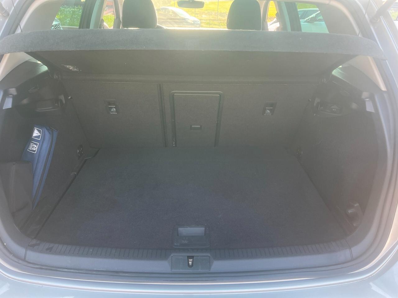 Volkswagen Golf 1.4 TGI DSG 5p. Highline (Metano)