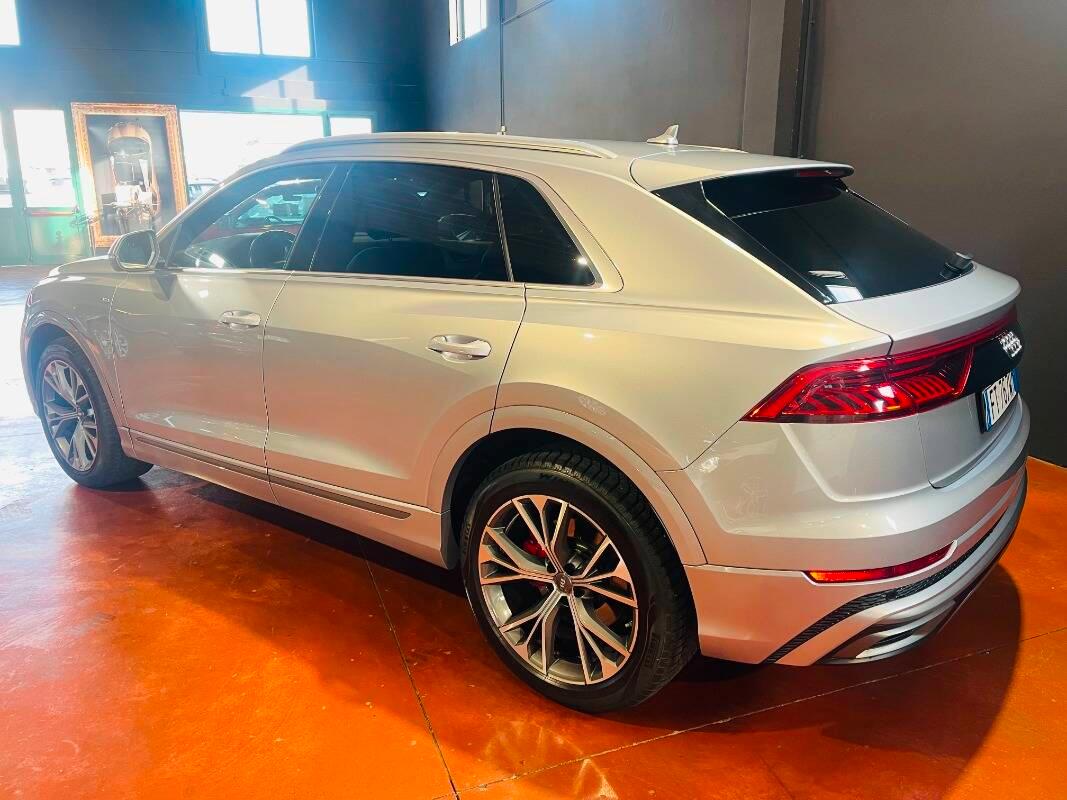 Audi Q8 50 3.0 tdi mhev quattro tiptronic 21''