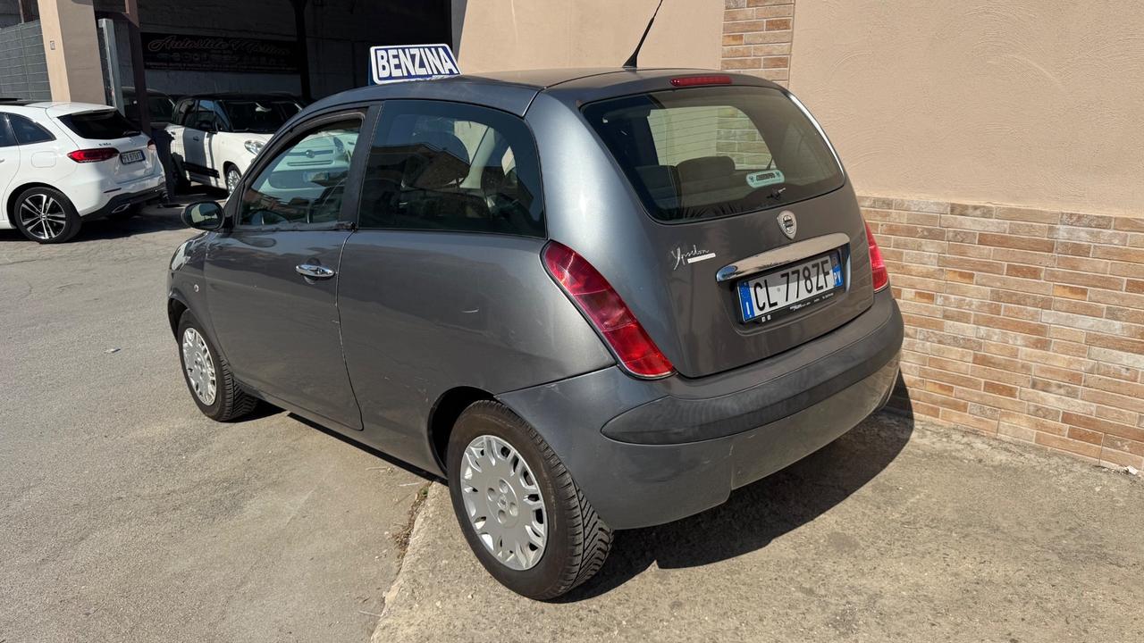 Lancia Ypsilon 1.2 Argento 145.000 km