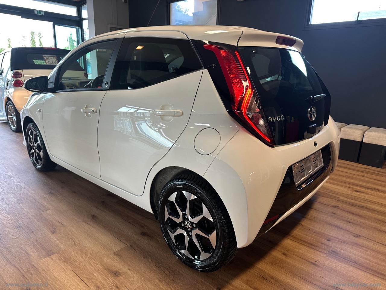 TOYOTA Aygo Connect 1.0 VVT-i 72 CV 5p.Team Deutschland