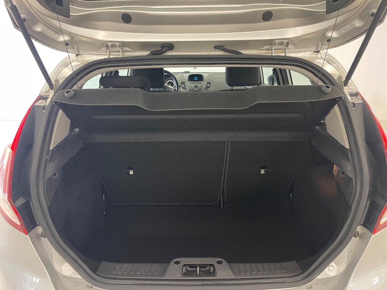 Ford Fiesta 1.4 5 porte Bz.- GPL Business Perfetta !