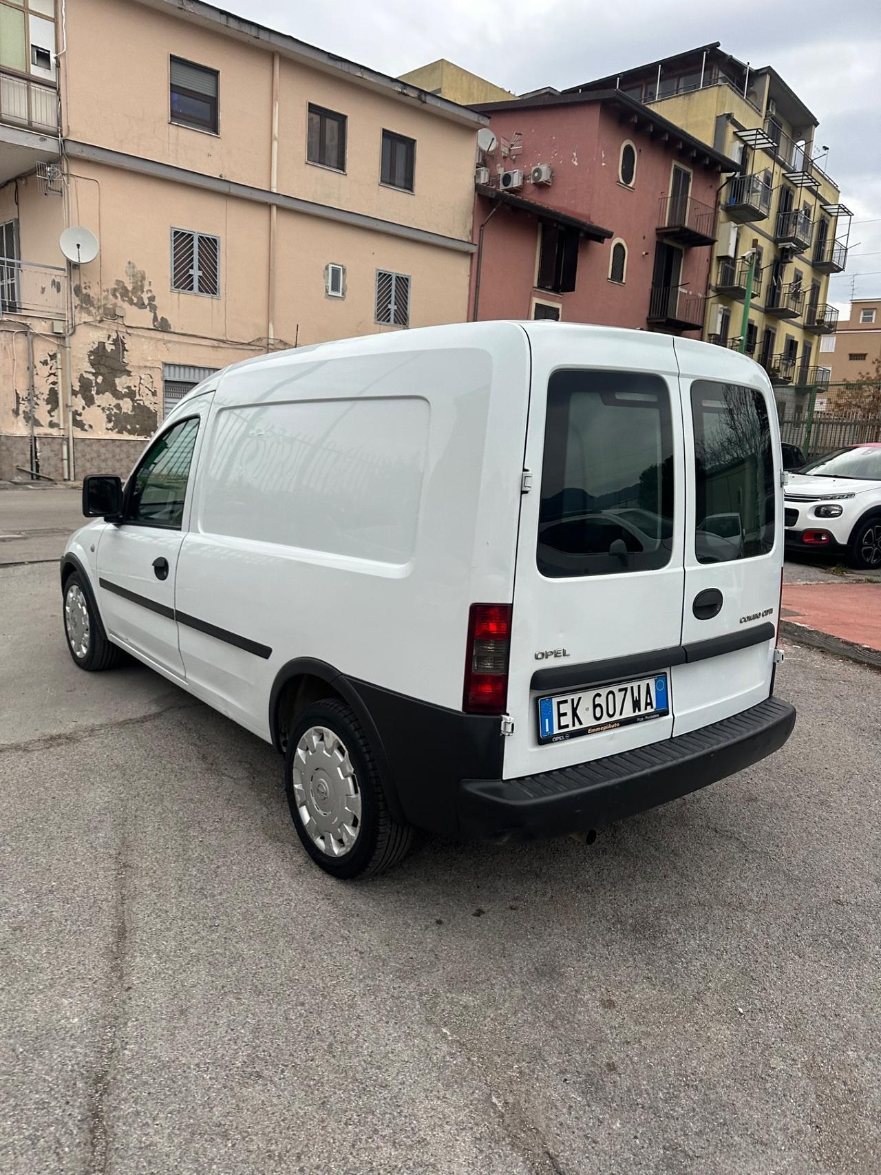 Opel Combo 13 CDTI