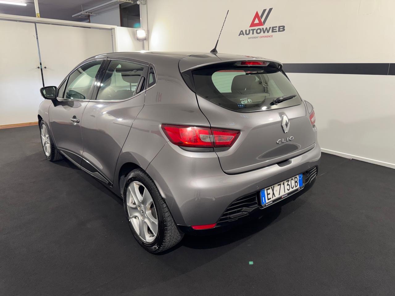 Renault Clio 1.2 75CV 5 porte Costume National