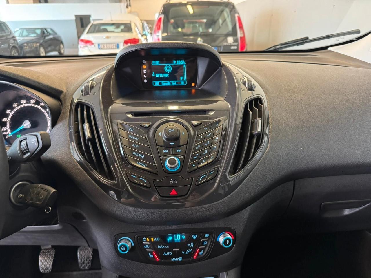 Ford Tourneo Connect 1.0 Titanium
