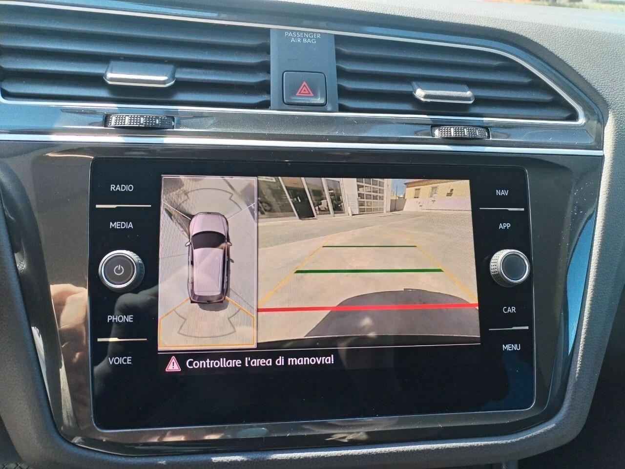 Volkswagen Tiguan 2.0 TDI SCR DSG 4MOTION Business BMT