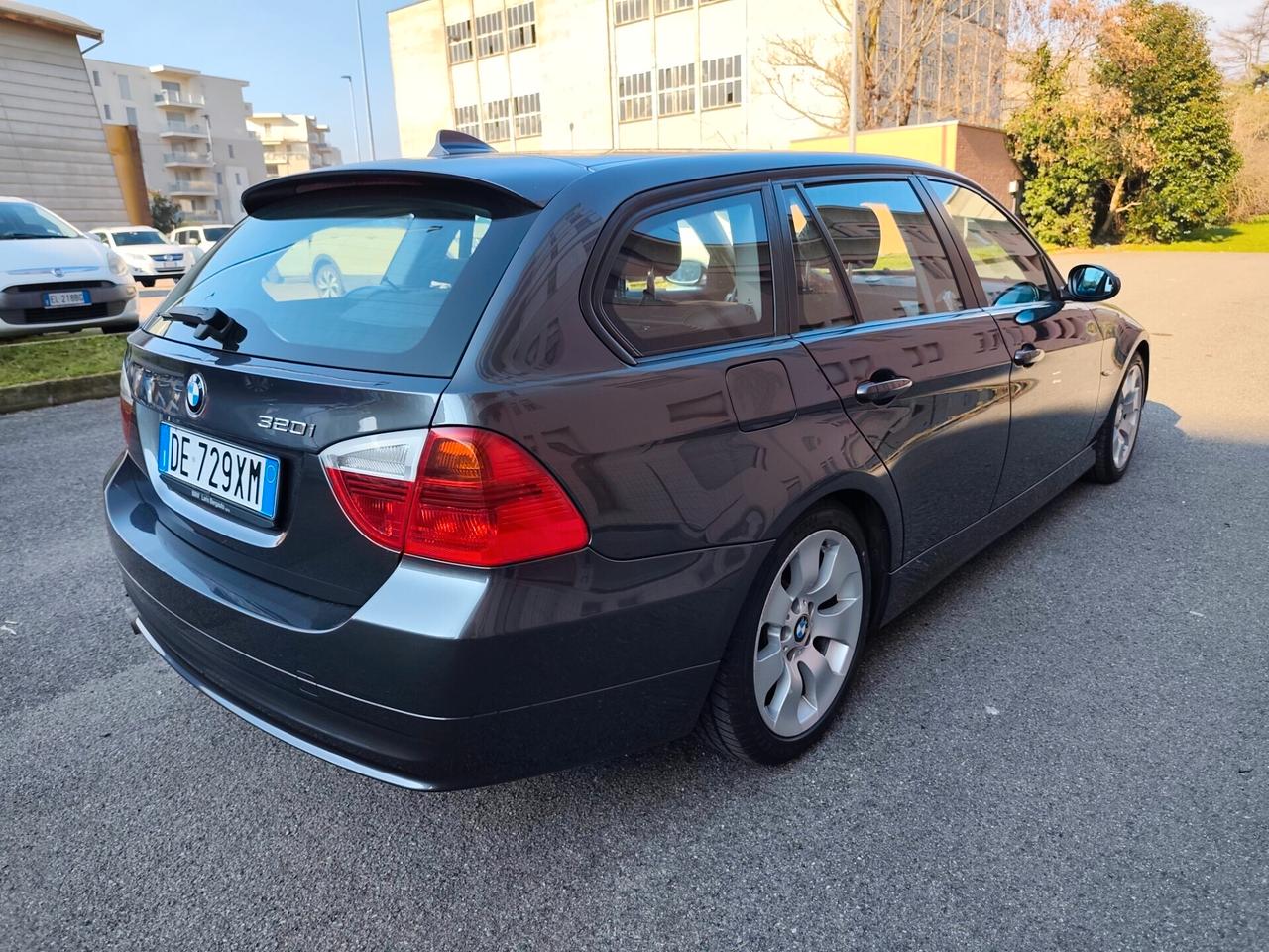Bmw 320i Benz euro 4 Touring MSport