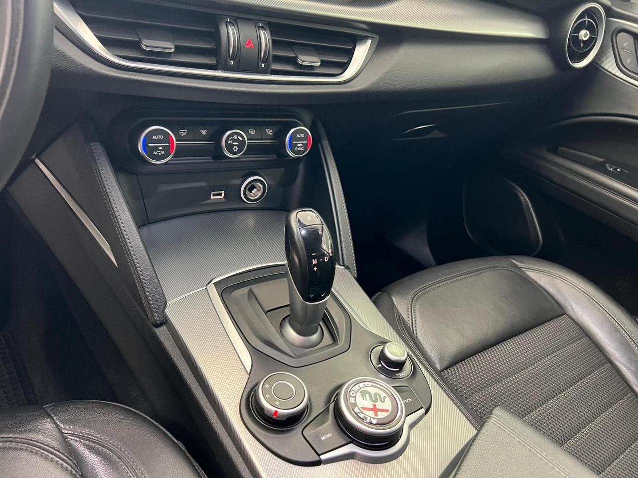 Alfa Romeo Stelvio 2.2 Turbodiesel 180 CV AT8 Q4 Executive