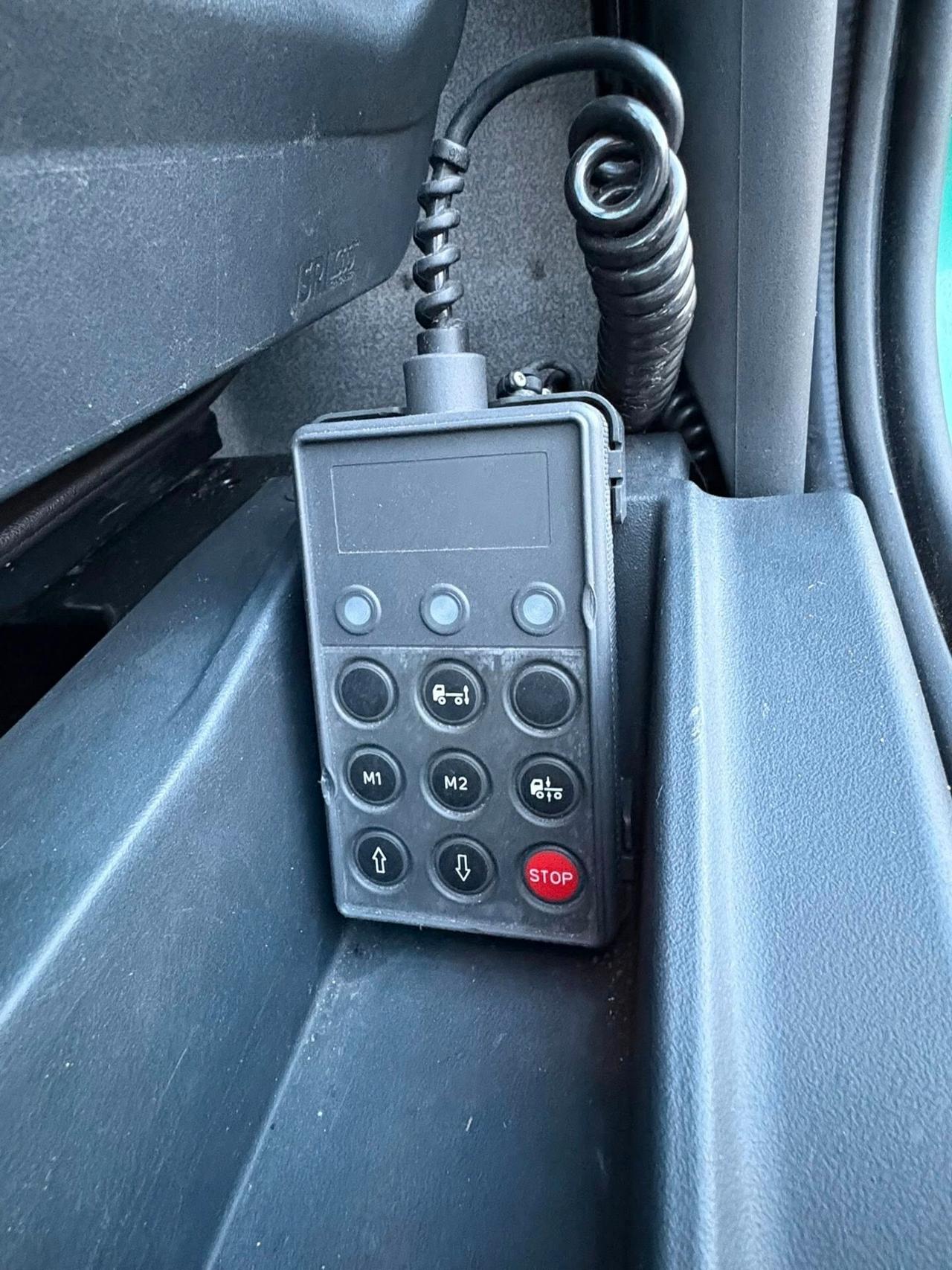 Iveco Daily eurocargo 120e 22 cassa e sponda