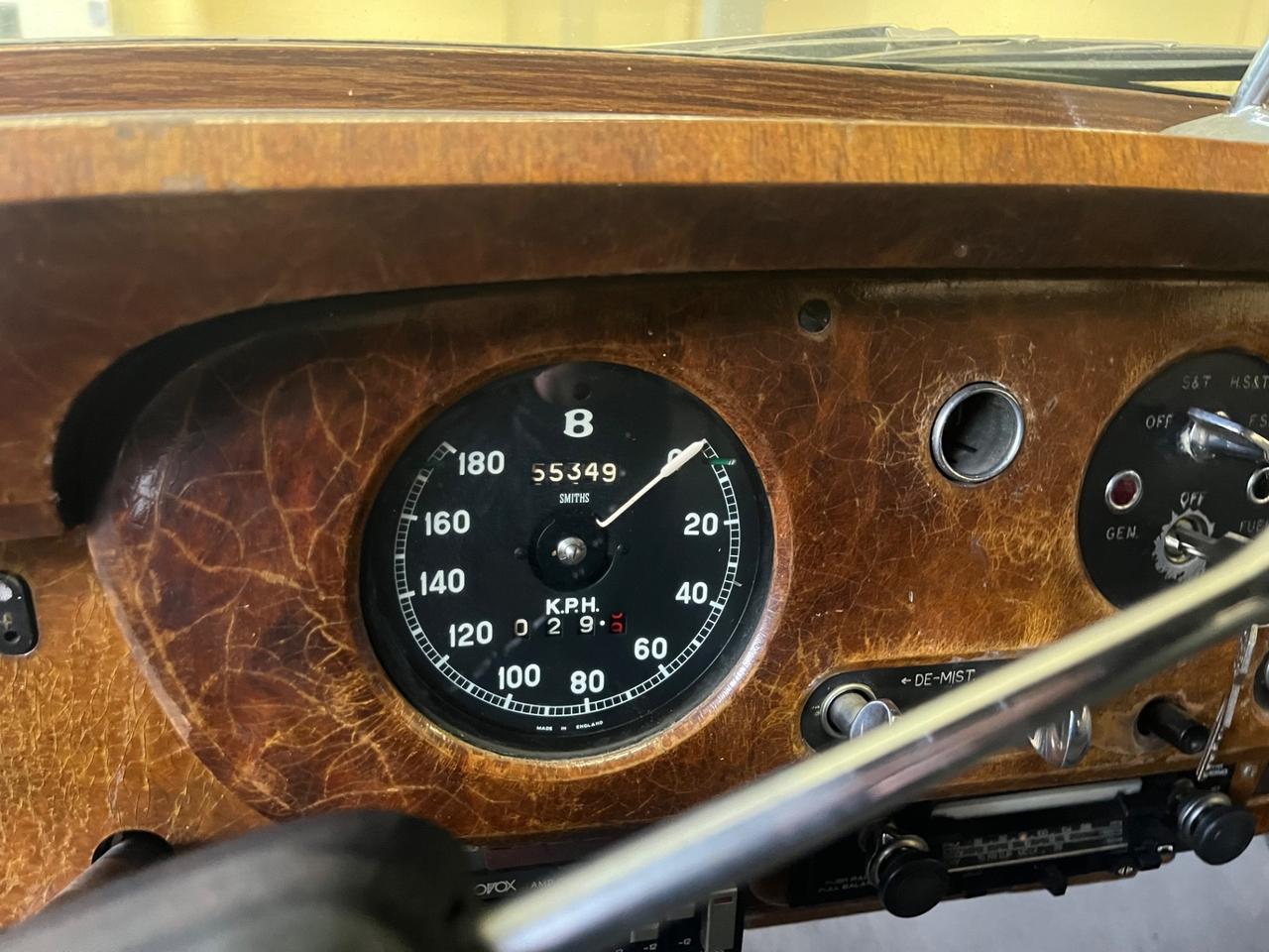 Bentley S1 Guida a SX