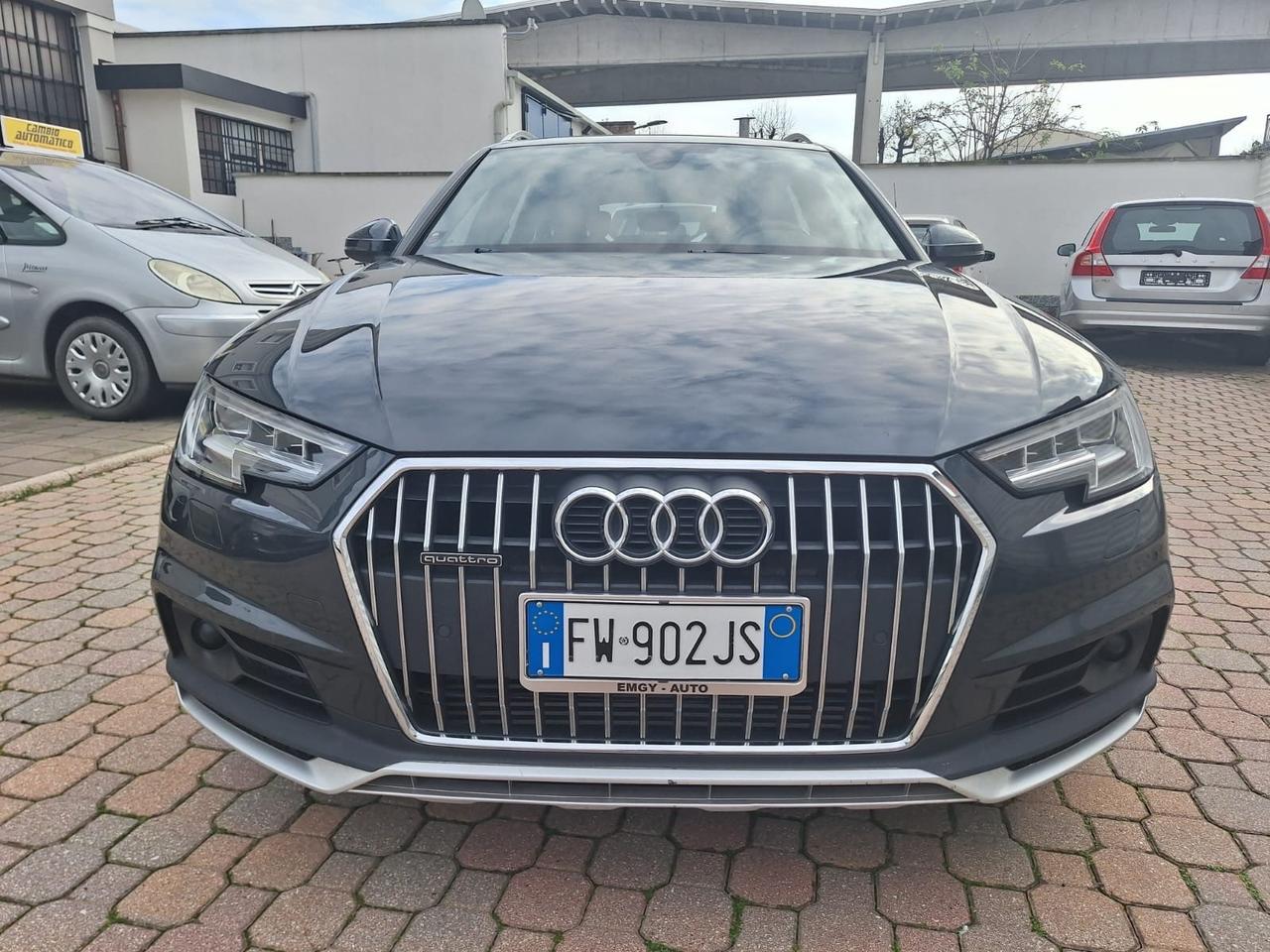Audi A4 45 TFSI quattro S tronic Business Sport