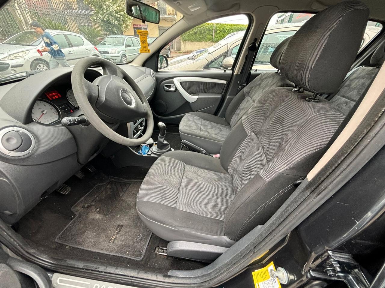Dacia Sandero 1.4 8V GPL LAUREATE