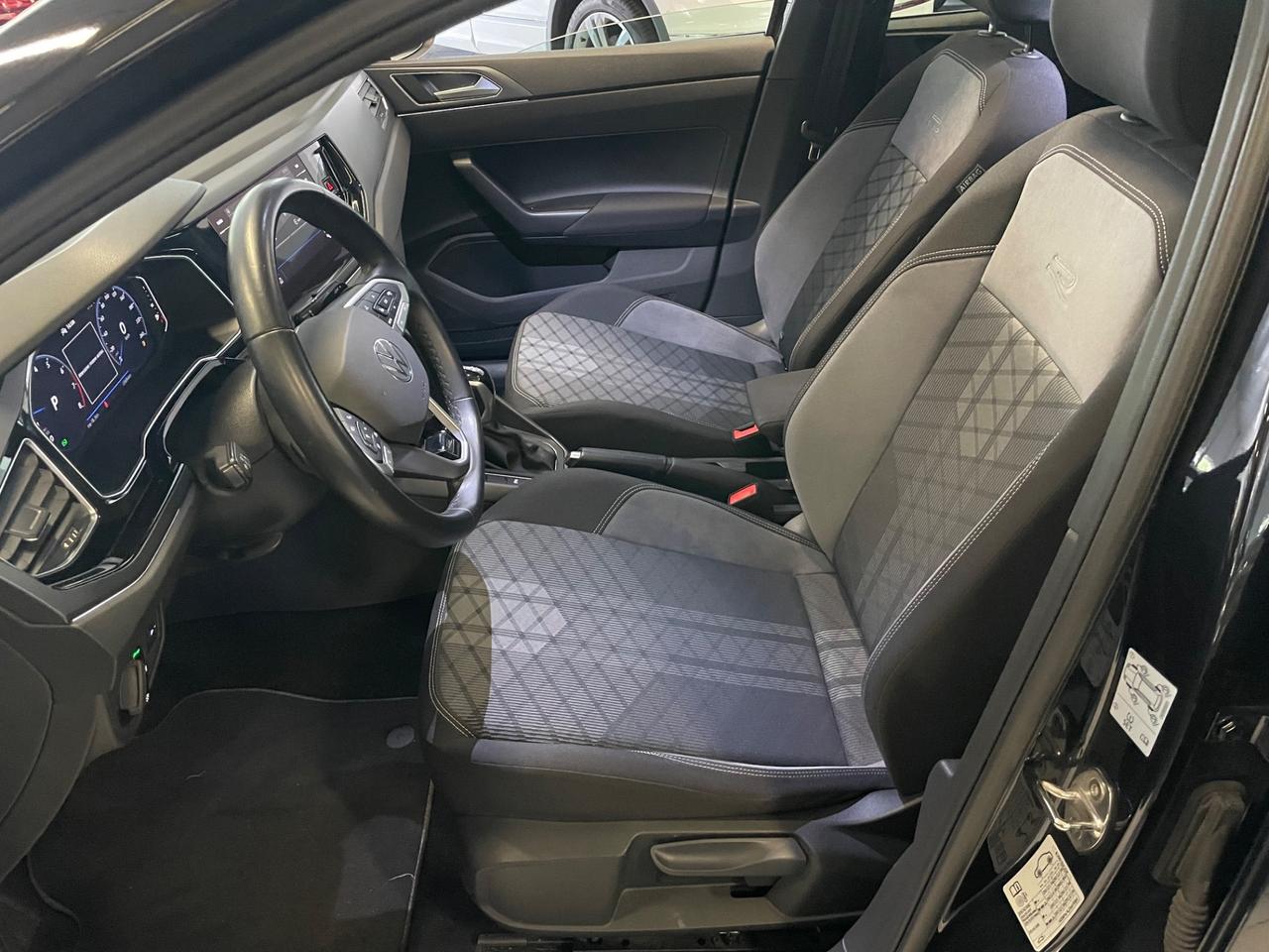 Volkswagen Taigo 1.0 TSI 115 CV DSG R-Line
