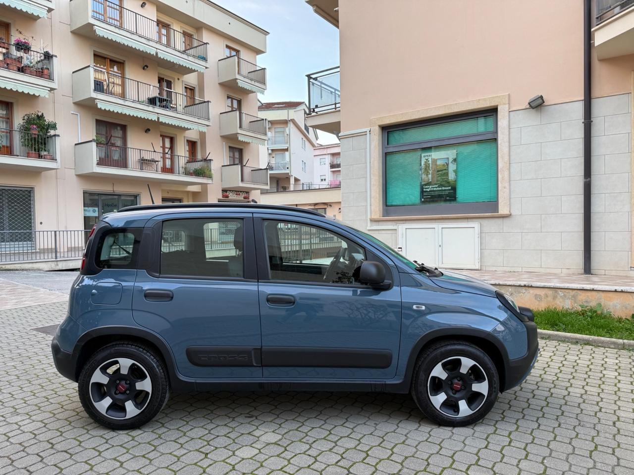 Fiat Panda 1.0 FireFly S&S Hybrid City Cross