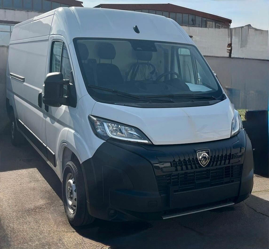 Peugeot Boxer 333 L2H2 2.2 BlueHDi 140 cv S&S nuovo in pronta consegna