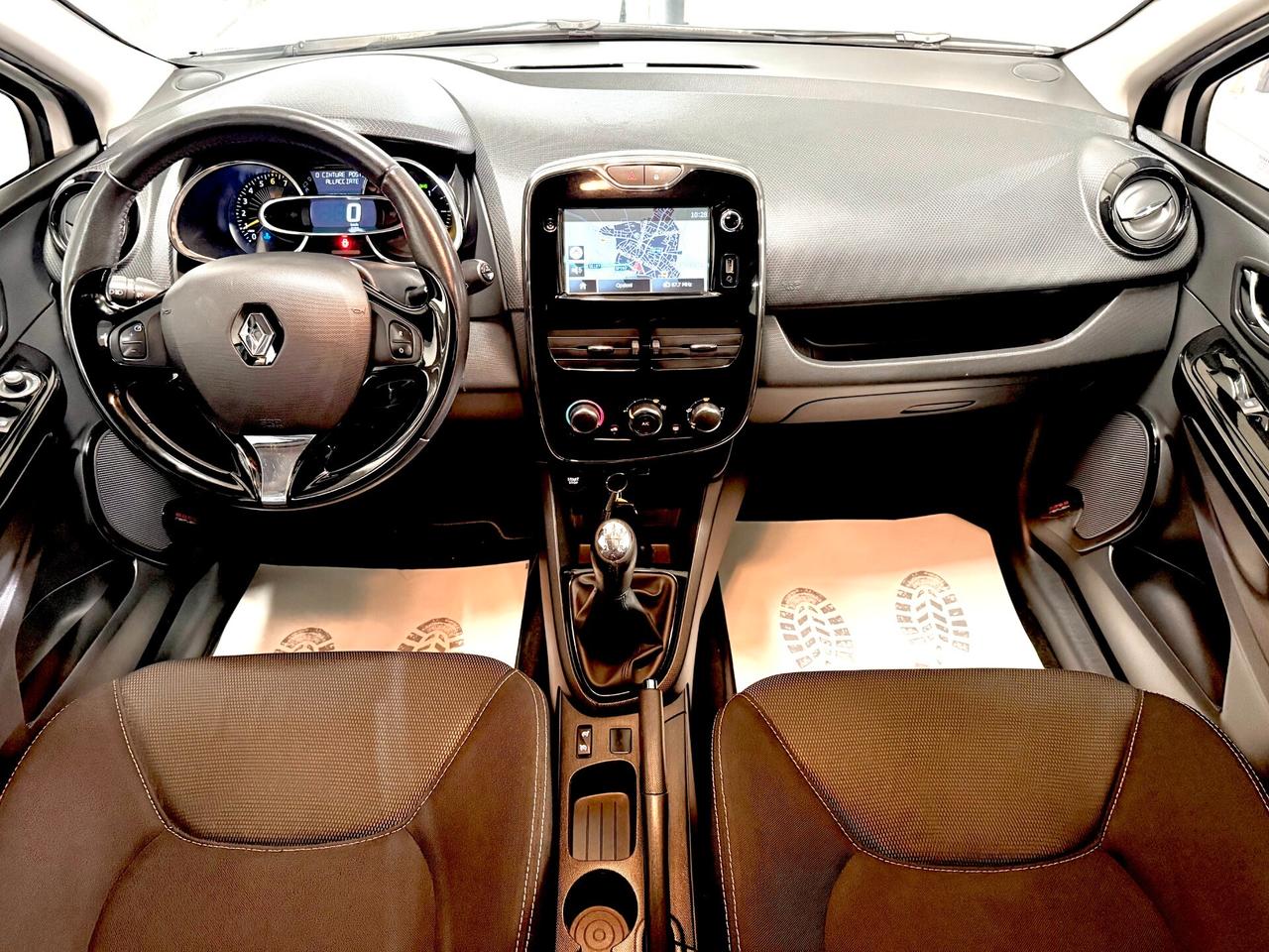 Renault Clio 1.2 75CV 5 porte Costume National