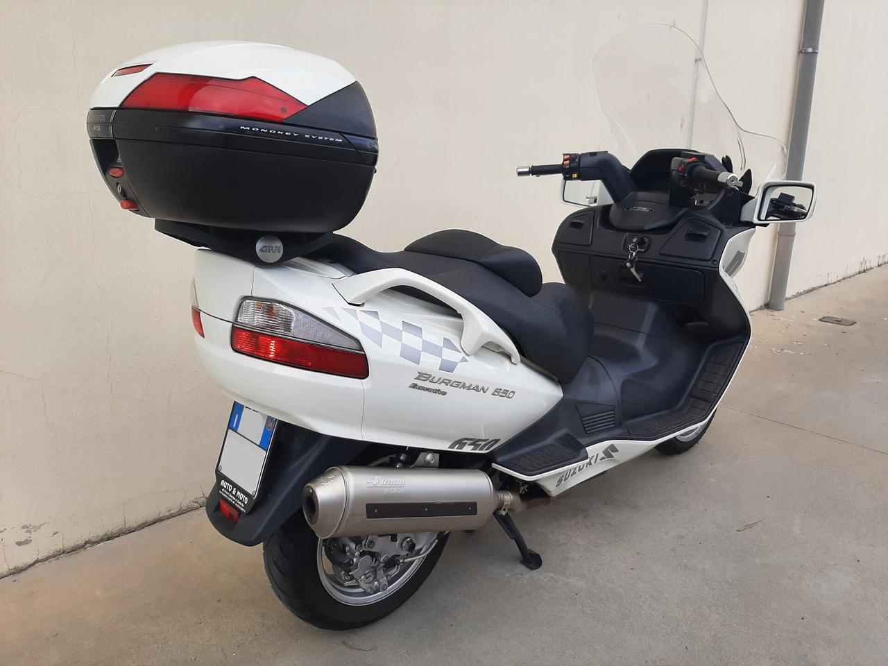 Suzuki Burgman 650 Executive ABS