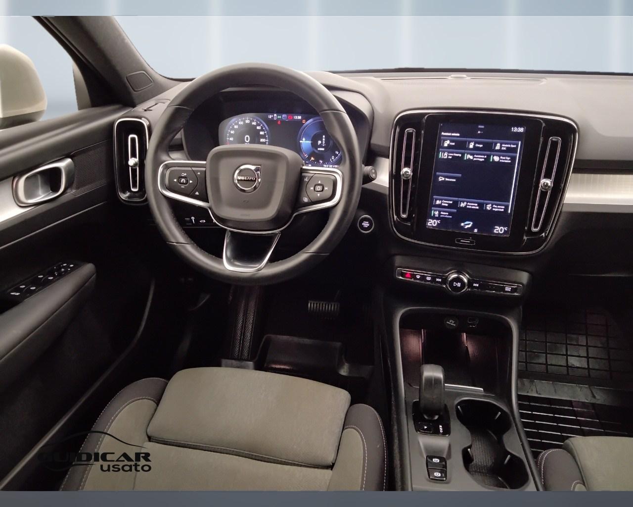 VOLVO XC40 2023 - XC40 1.5 t5 recharge phev Core auto