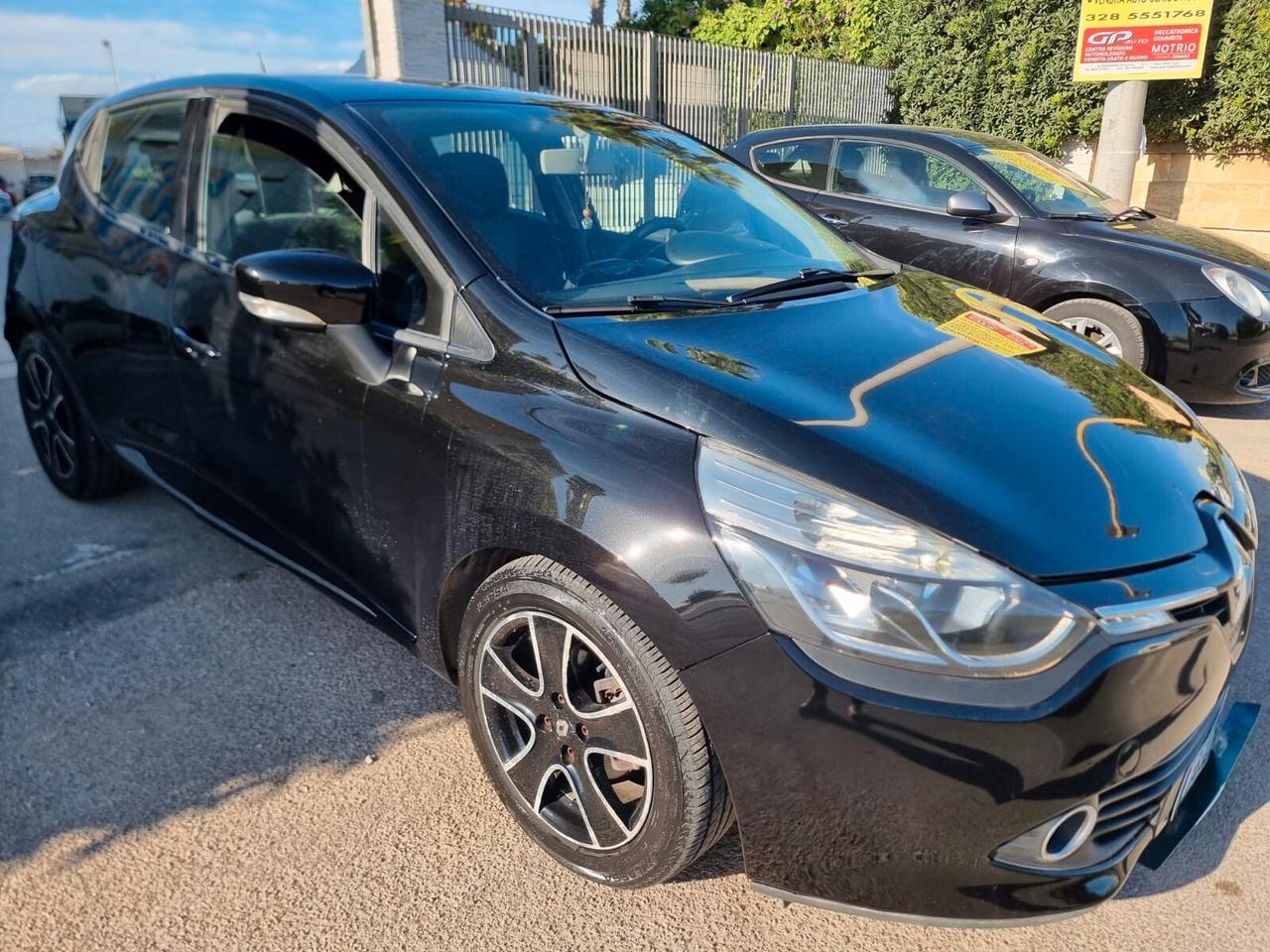 Renault Clio 1.5 dCi 8V 75CV 5 porte Live Automatico e con ausilio per disabili