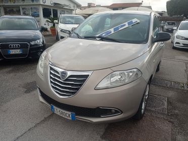 Lancia Ypsilon 1.2 69 CV 5 porte GPL di serie Ecochic Gold