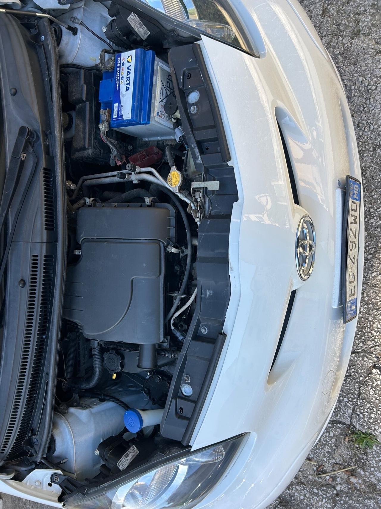 Toyota Aygo 1.0 BENZ . IDEALE PER NEO PATENTATI