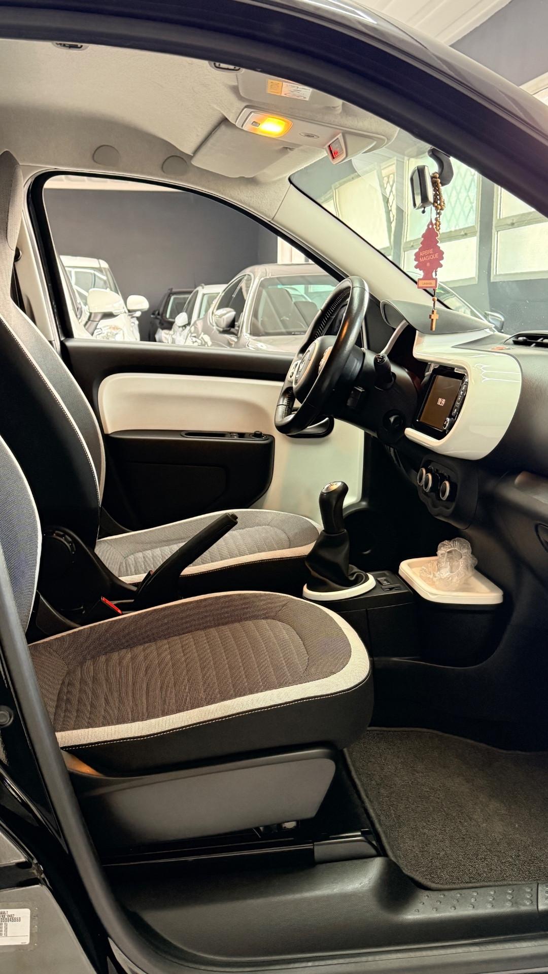 Renault Twingo SCe Stop&Start La Parisienne