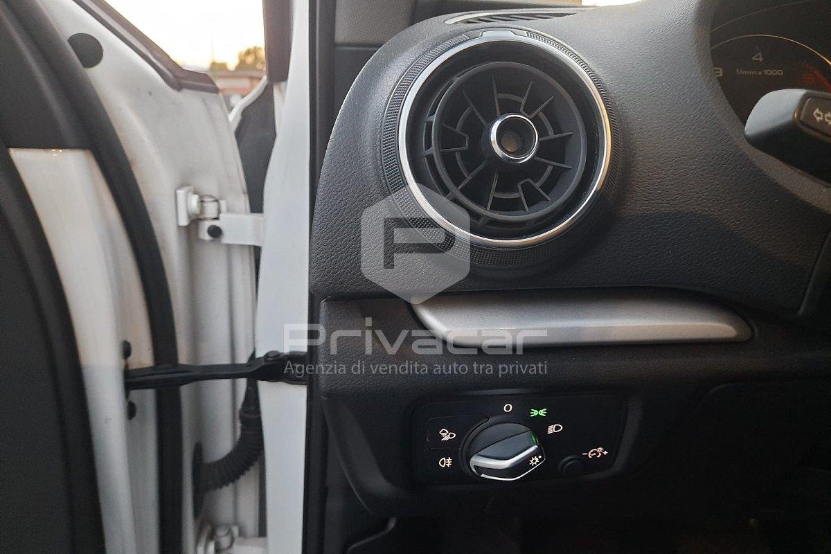AUDI A3 1.6 TDI 116 CV S tronic Business