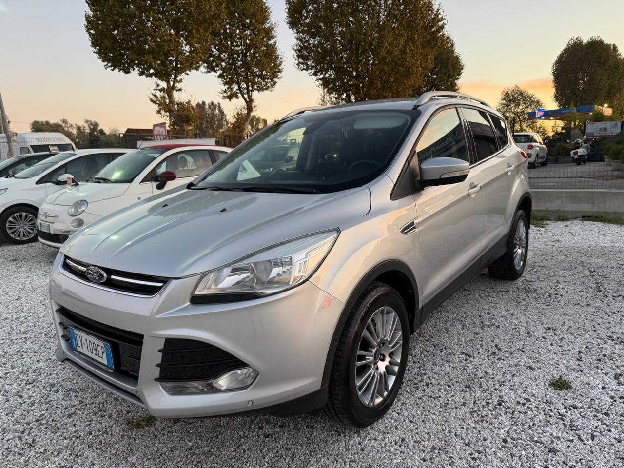 Ford Kuga 2.0 TDCI 140 CV 4WD Titanium