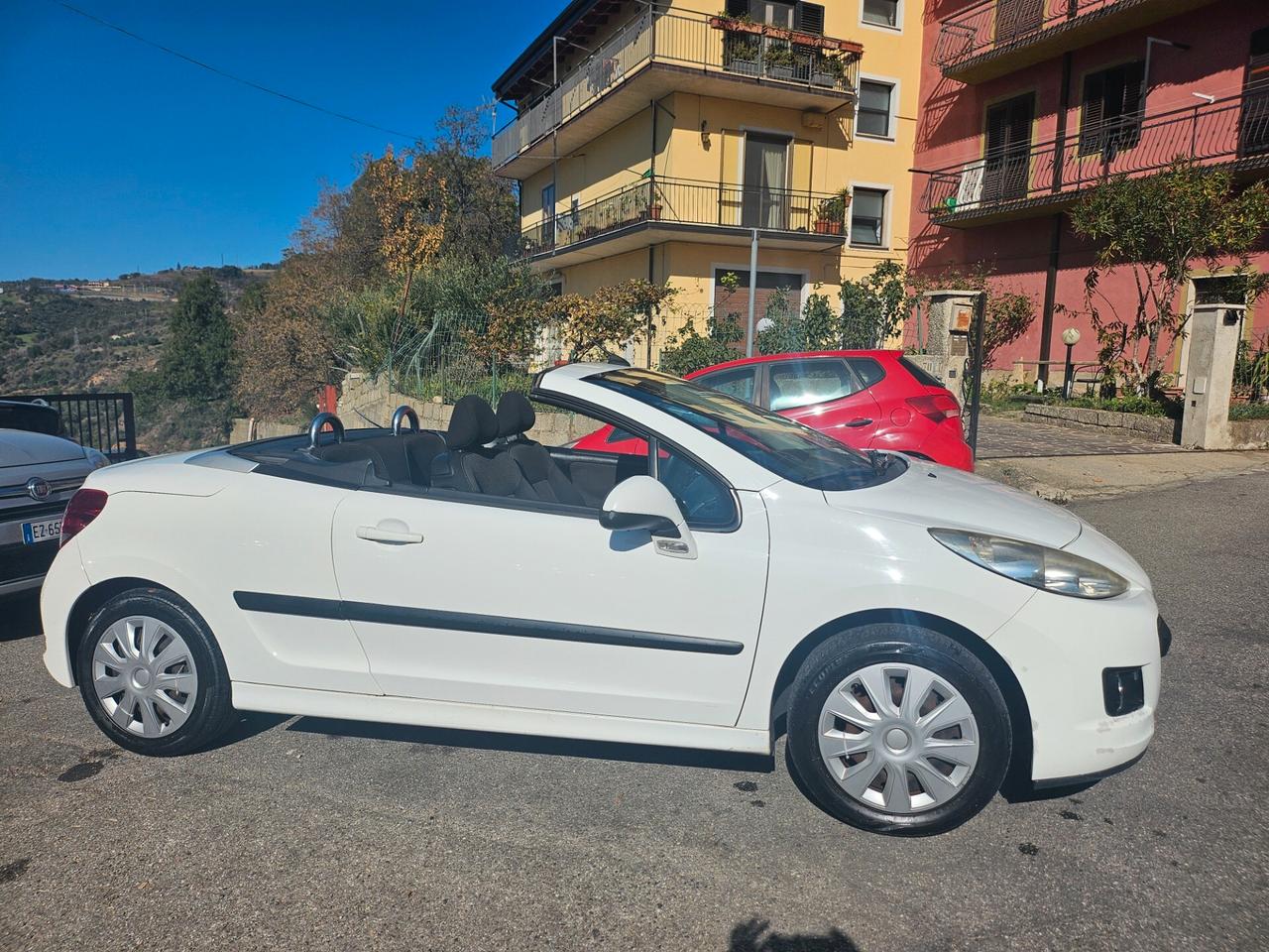 Peugeot 207 1.6 HDi 90CV CABRIO 2010